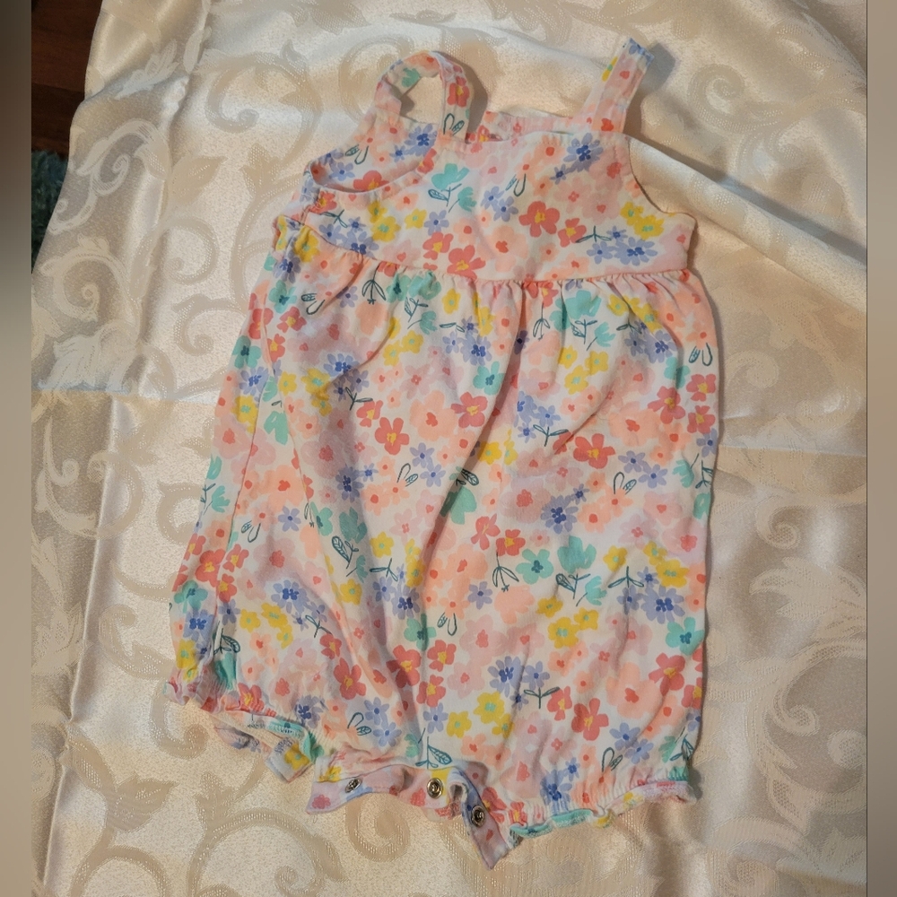 Carters's infant girls romper 9 mos